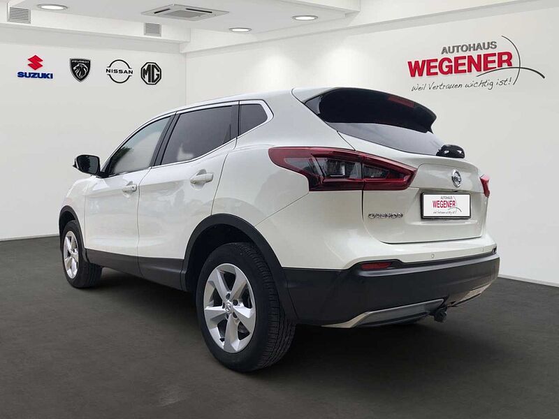 Nissan Qashqai N-CONNECTA 4x4 KLIMA+NAVI+SHZ+AHK